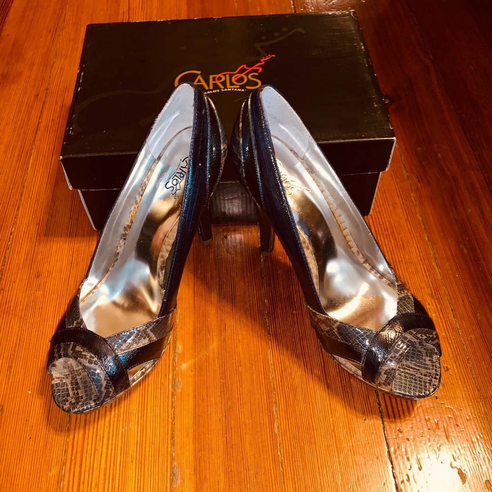 Carlos Santana size 9.5